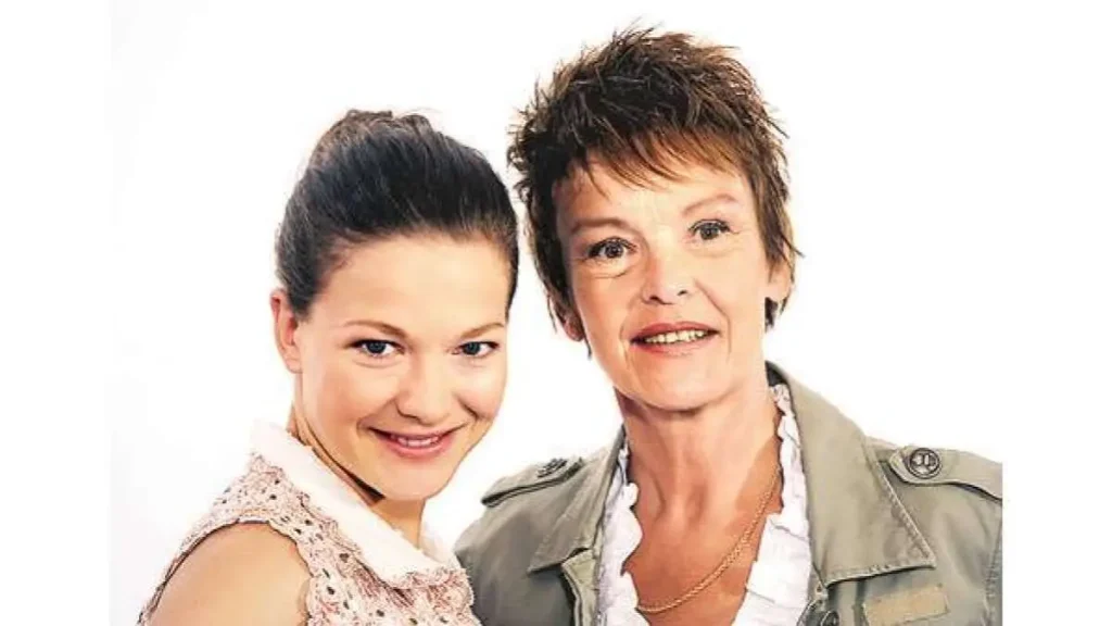 hannah herzsprung mutter Persönliches Leben & Charakter