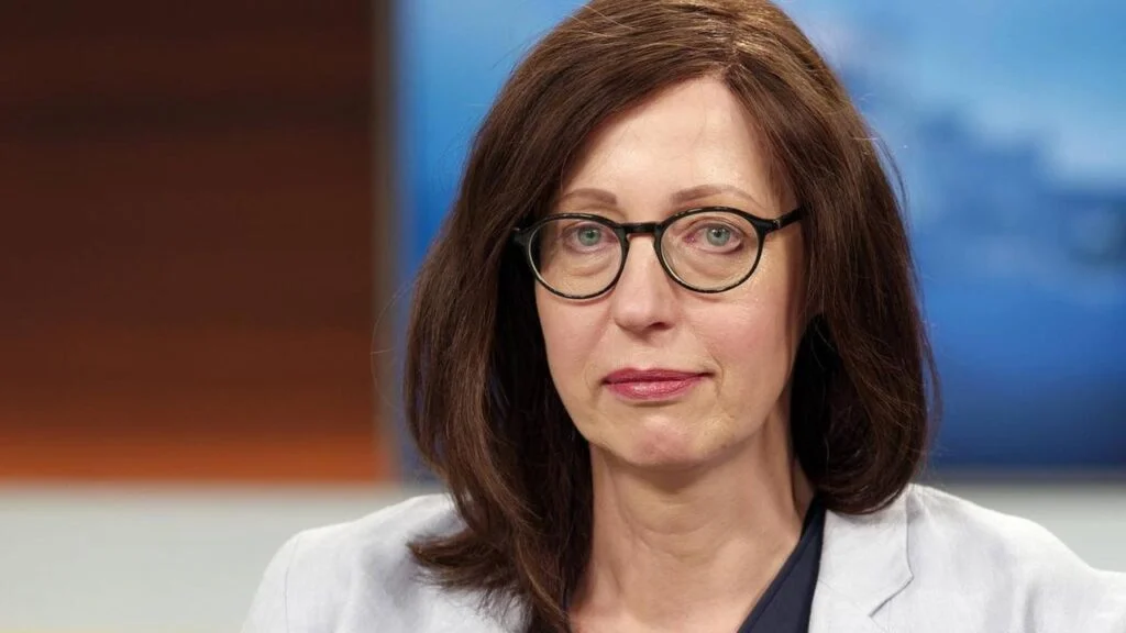 elisabeth niejahr krankheit Persönlicher Hintergrund